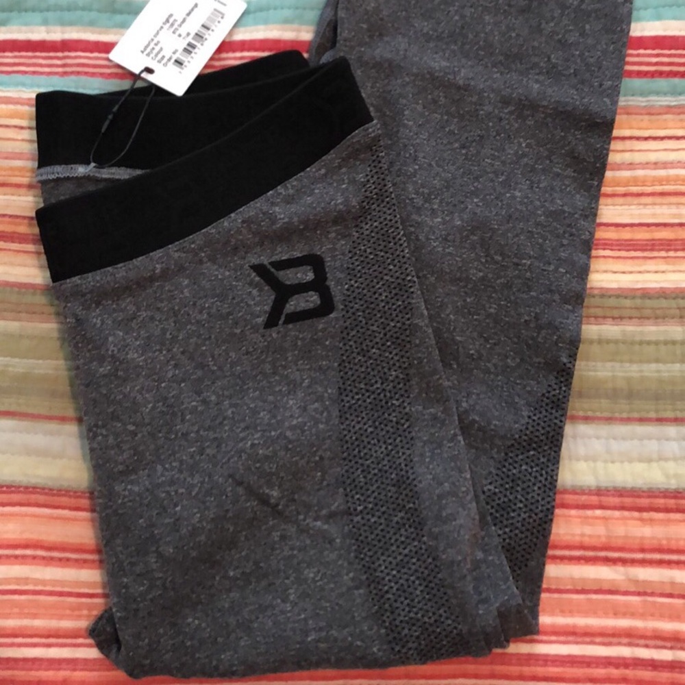 Astoria curve leggings